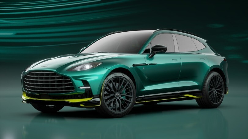 Aston Martin DBX707 AMR23, il Suv più potente al mondo celebra la F1