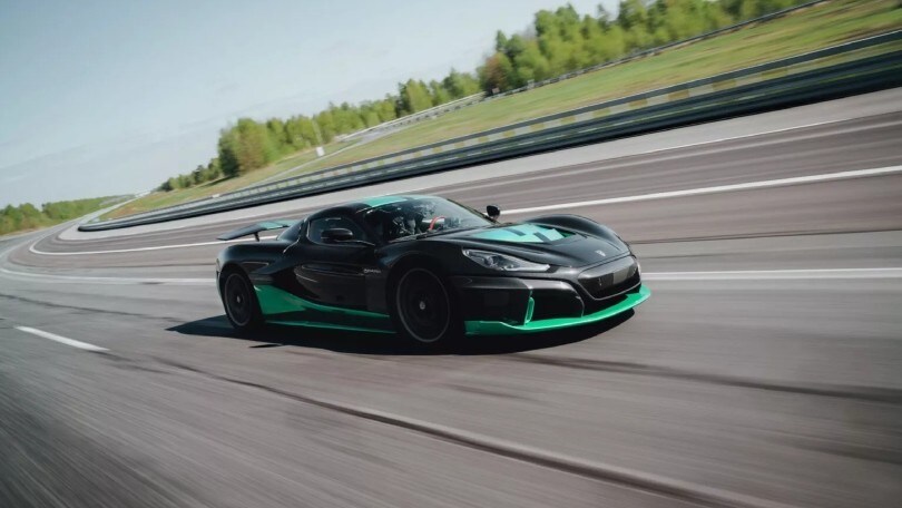 Rimac Nevera EV da record: fa 300 km/h in meno di 10 secondi