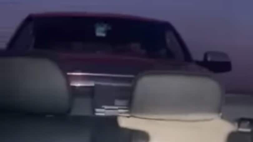 Canada, tra furti d’auto e incidenti: un uomo semina il terrore in autostrada