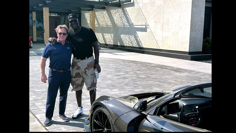 Michael Jordan ritira la sua Hennessey Venom F5 Roadster!