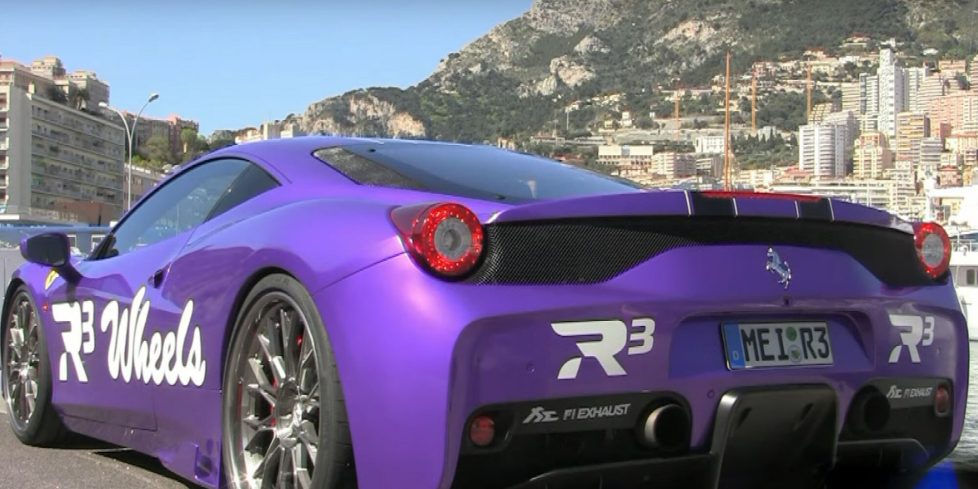 Il canto della sirena per gli automobilisti? Quello dei motori V8!