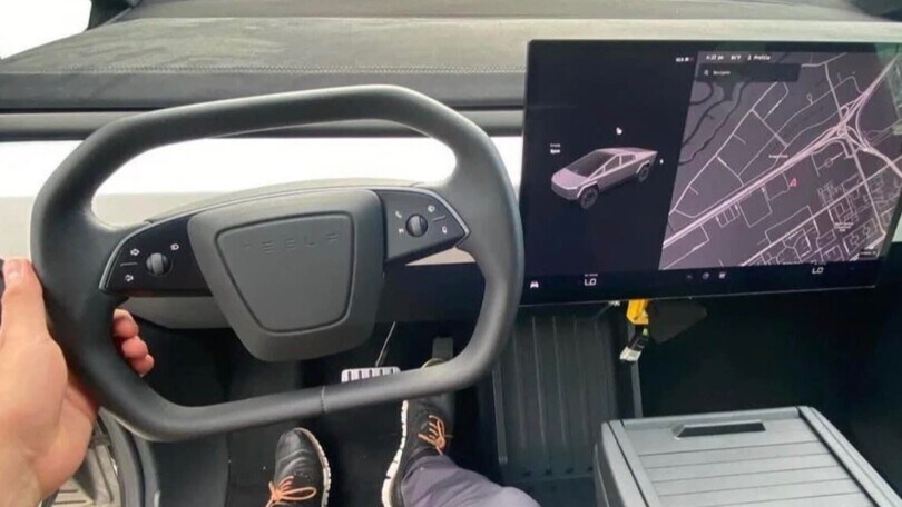 Tesla Cybertruck, prima immagine dell’abitacolo