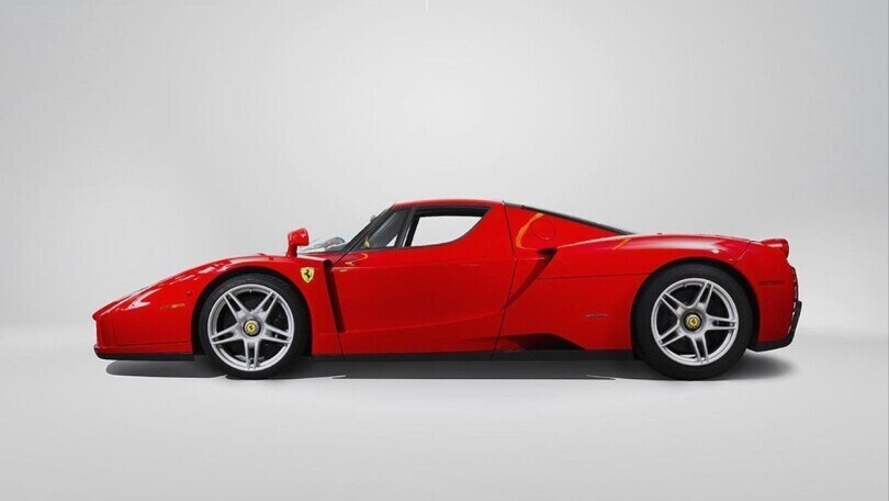 All'asta la Ferrari Enzo di Fernando Alonso