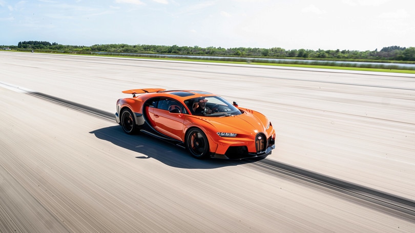 Bugatti Chiron, l'evento in Florida sulla pista NASA