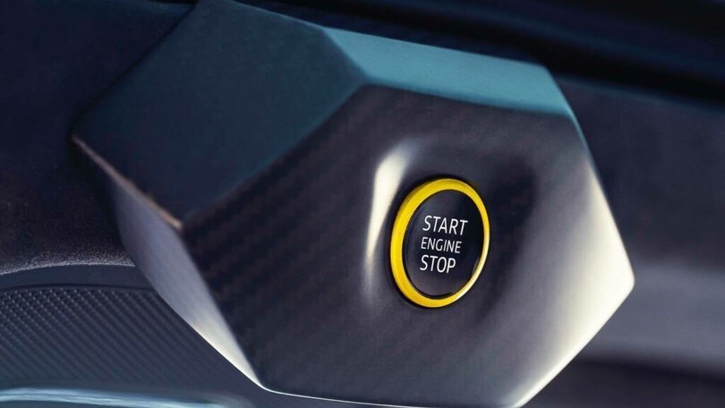 Mansory Audi RS Q8, "belva" verde da 780 cavalli