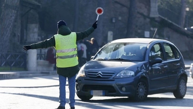 Nuovo Codice della Strada, Salvini: “ergastolo della patente e alcol-lock”