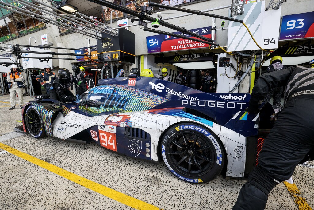Peugeot, una Le Mans dal bicchiere mezzo pieno