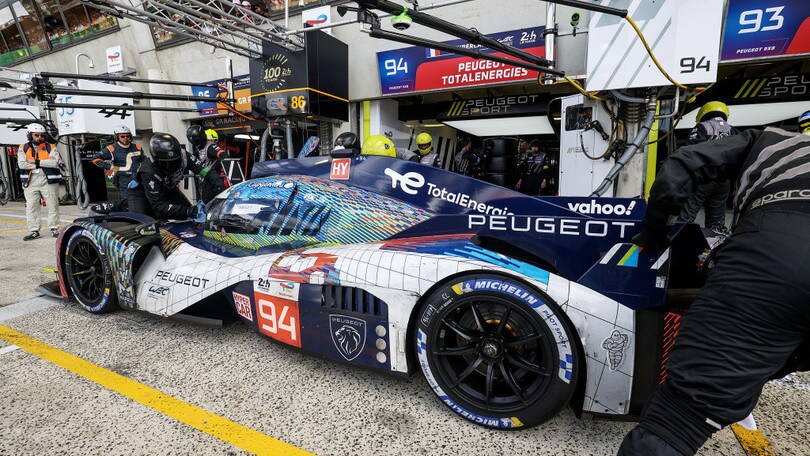 Peugeot, una Le Mans dal bicchiere mezzo pieno