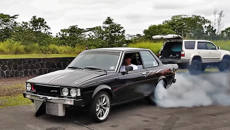 Toyota Corolla da 750 cv, regina hawaiiana delle drag race