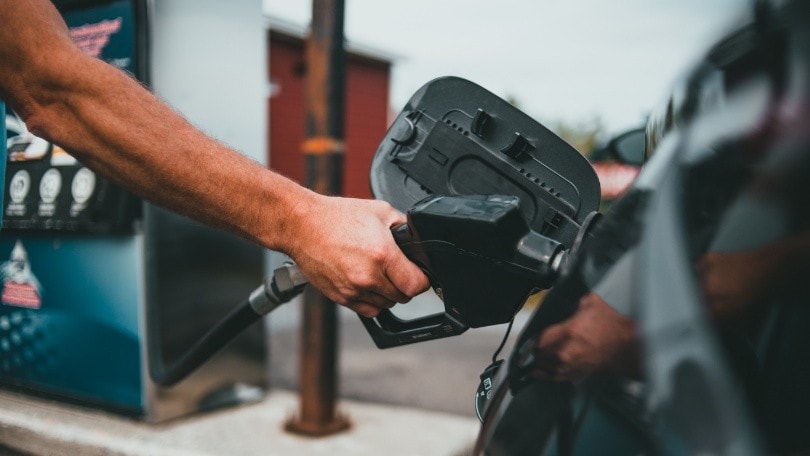 Caro carburanti, prezzi in crescita: benzina al self a 1,839 euro al litro