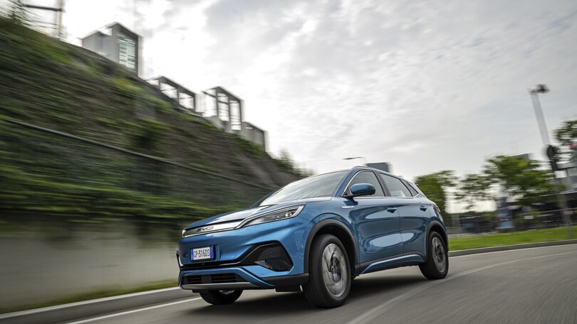 BYD Atto 3, l'elettrica cinese su strada