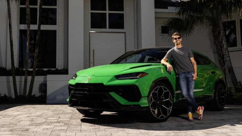 Lamborghini, Grosjean si gode il suo Urus Performante in attesa del WEC