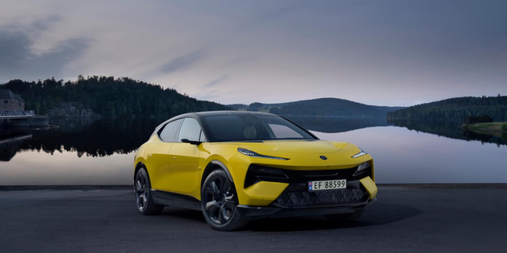 Lotus Eletre, l'hyperSuv elettrico in Italia in tre versioni