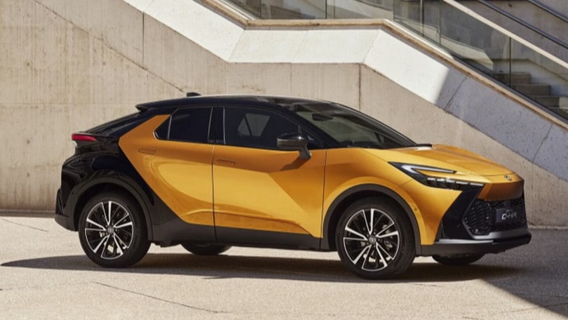 Nuova Toyota C-HR, la super ibrida