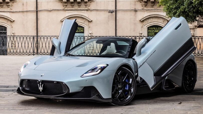 Maserati, il cortometraggio di Ozpetek che celebra l'auto e la famiglia