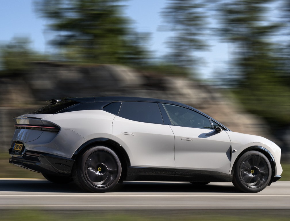 Lotus Eletre, l'anteprima della prova