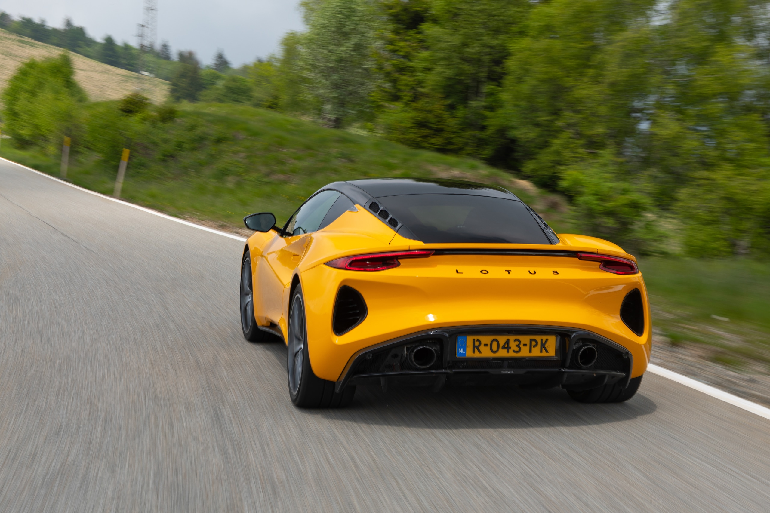Lotus Emira, il test dell'ultima endotermica di Hethel