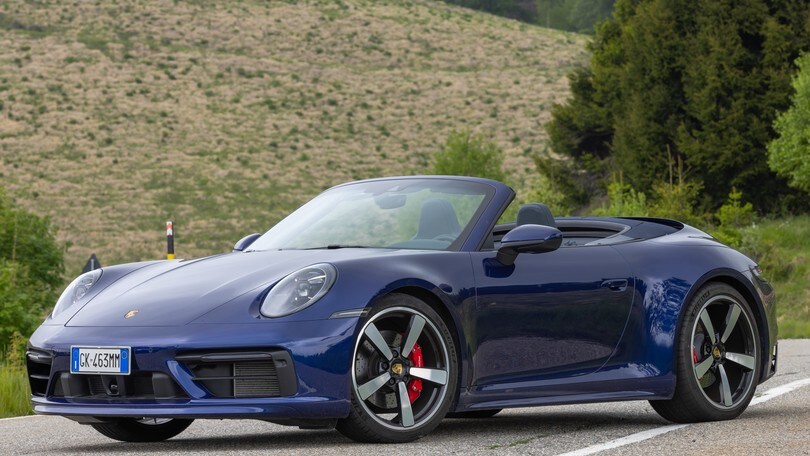 Porsche 911 Carrera 4S Cabrio, la prova al Balocco
