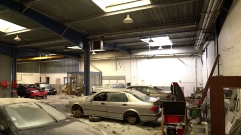 C'era una volta Saab: in Francia una concessionaria abbandonata