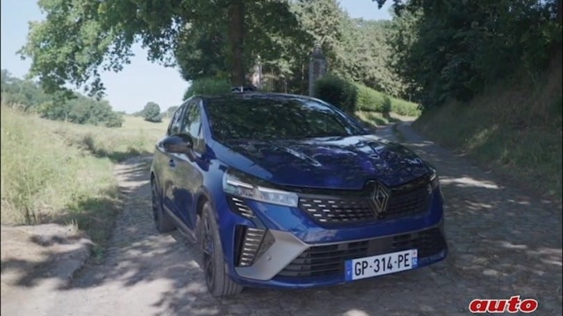 Nuova Renault Clio E-Tech full hybrid, le caratteristiche