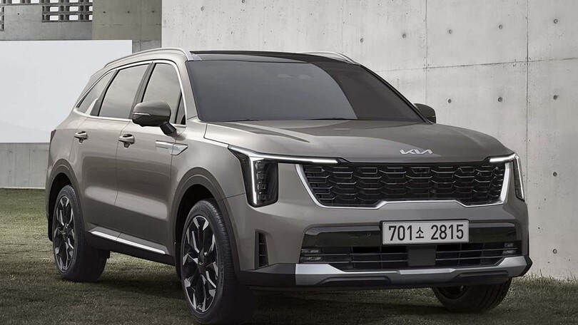 Kia Sorento restyling, il frontale è di stampo EV9