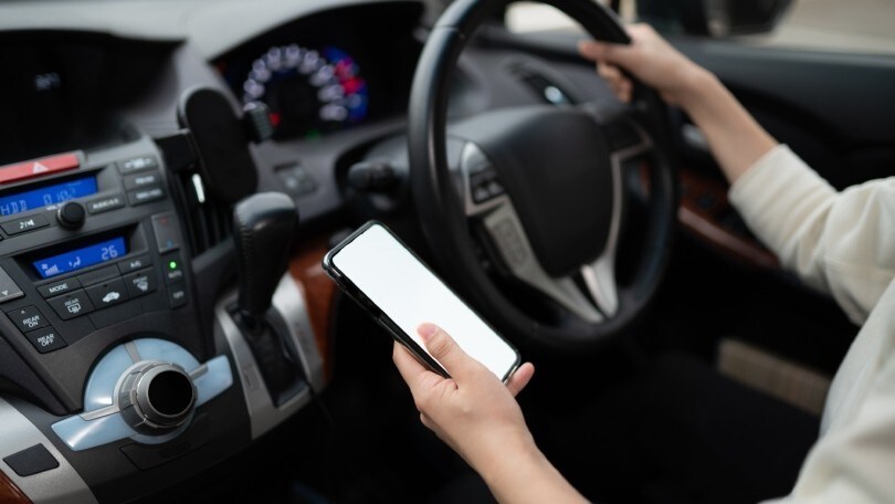 Sei stato multato? L'app IO ti informa con una notifica