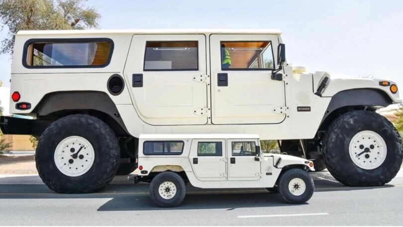 Humzilla, di chi è l'Hummer enorme che gira per le vie di Dubai