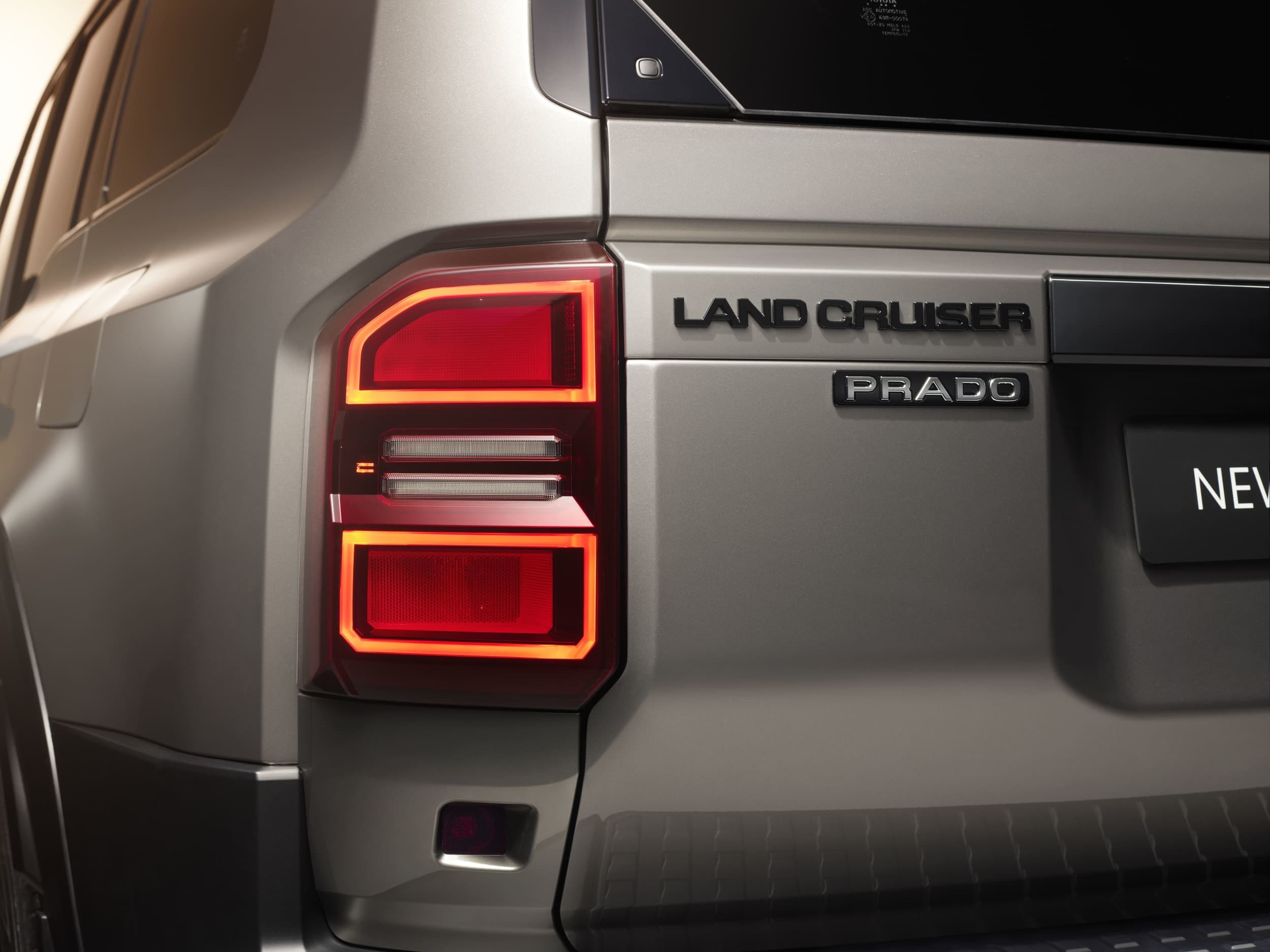 Toyota Land Cruiser 2024, tutto nuovo ma col DNA giusto