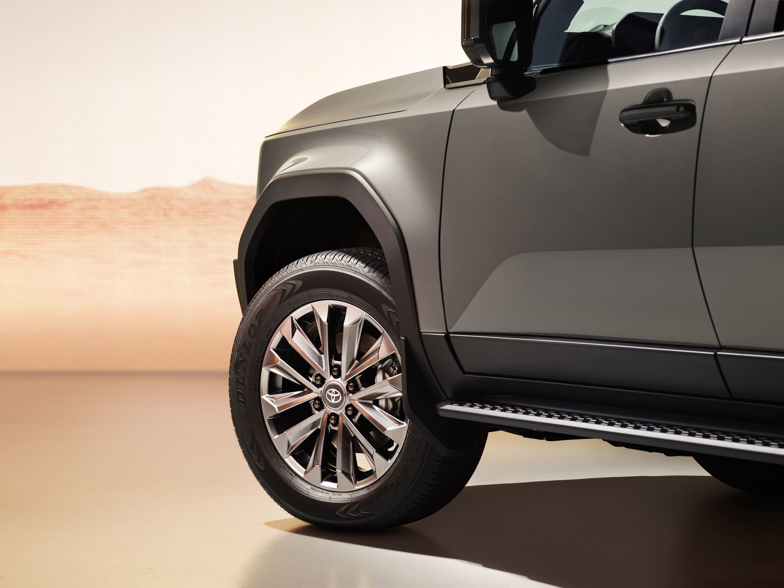 Toyota Land Cruiser 2024, tutto nuovo ma col DNA giusto
