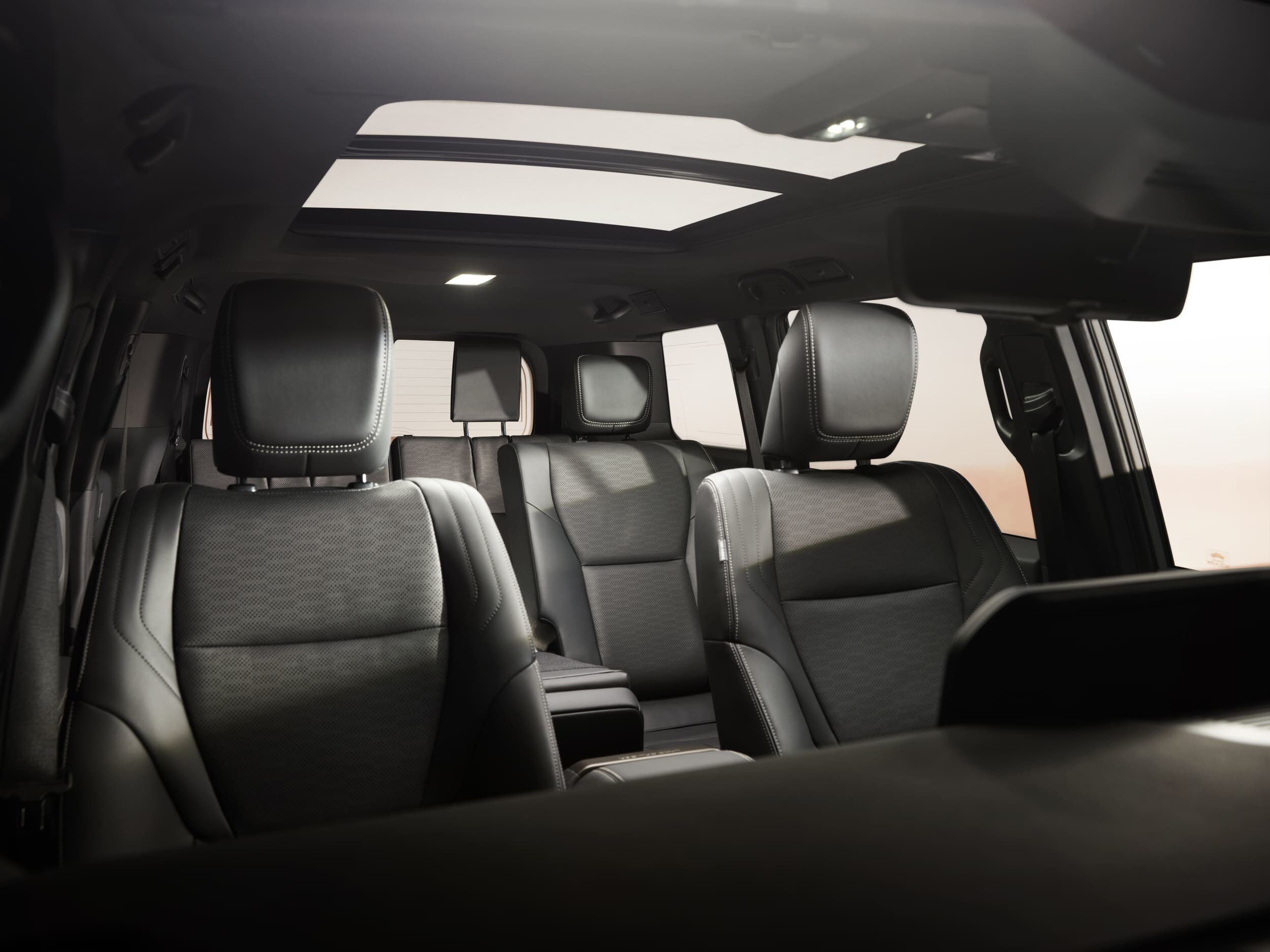 Toyota Land Cruiser 2024, tutto nuovo ma col DNA giusto