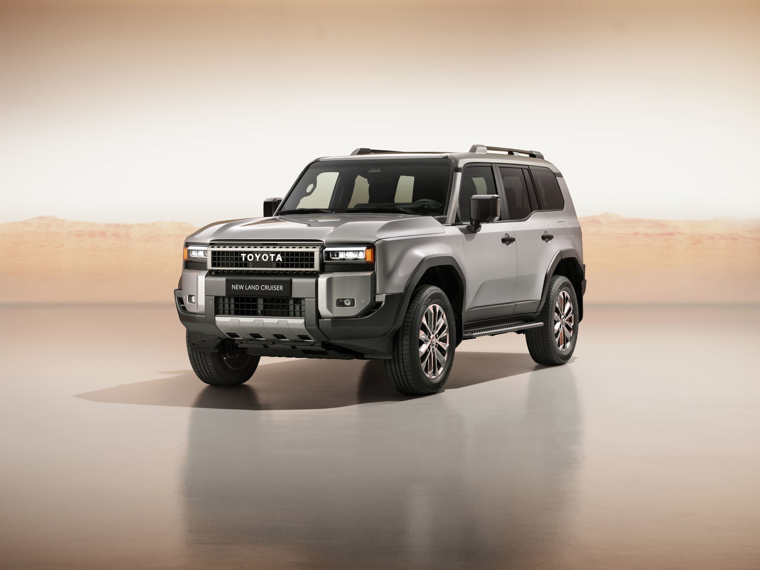Toyota Land Cruiser 2024, tutto nuovo ma col DNA giusto