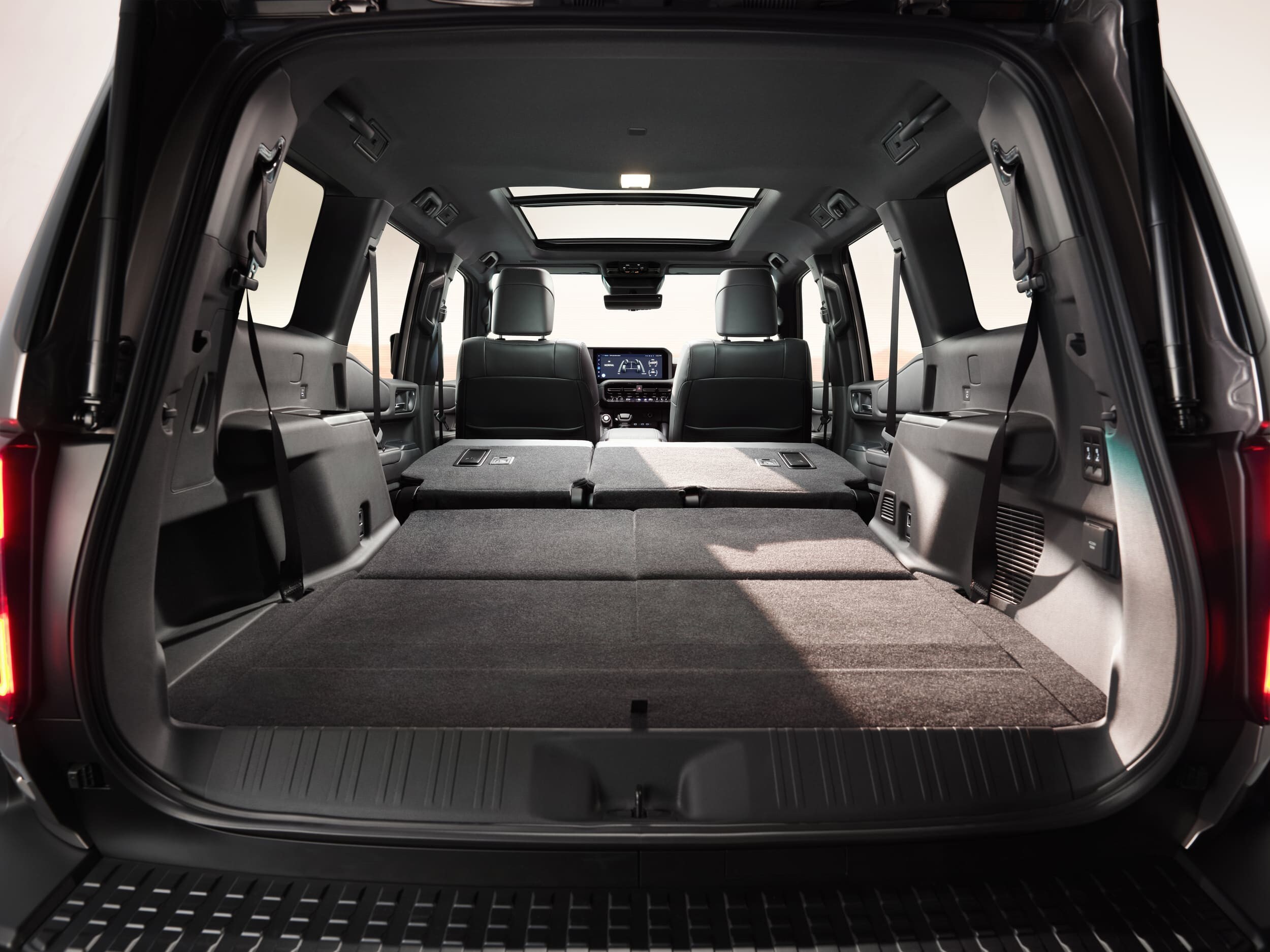 Toyota Land Cruiser 2024, tutto nuovo ma col DNA giusto