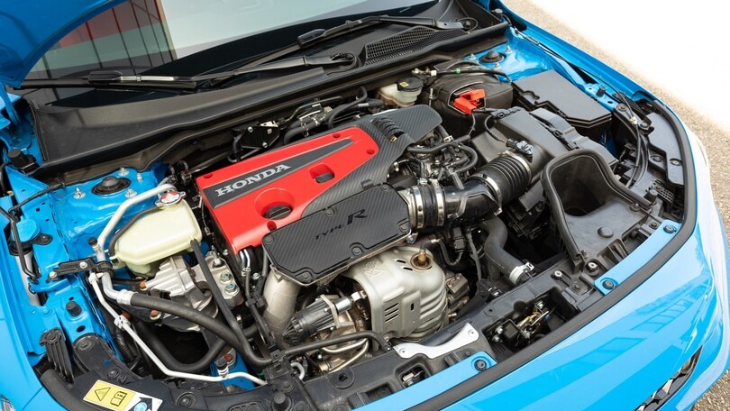 Honda Civic Type R, il test della hot hatch al Balocco