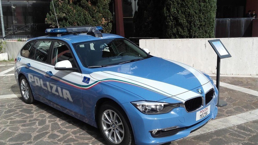 Da Subaru a BMW, tutte le auto straniere della Polizia di Stato