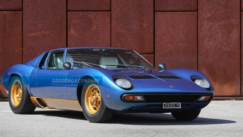 Lamborghini Miura blu e oro: una bellezza da 4 milioni di euro