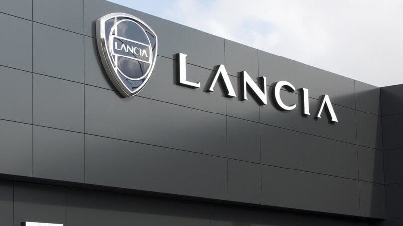 Lancia Corporate Identity, la rinascita del marchio parte dagli showroom