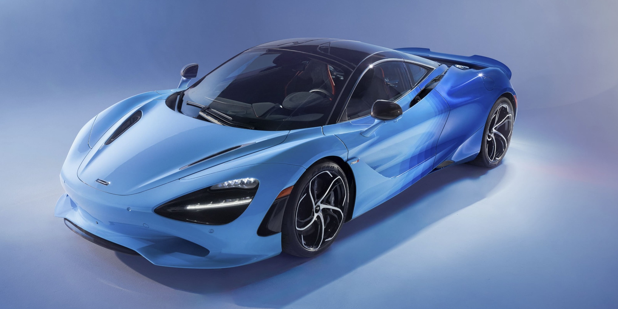 McLaren 750S Spectrum Theme, livrea speciale in 7 tonalità