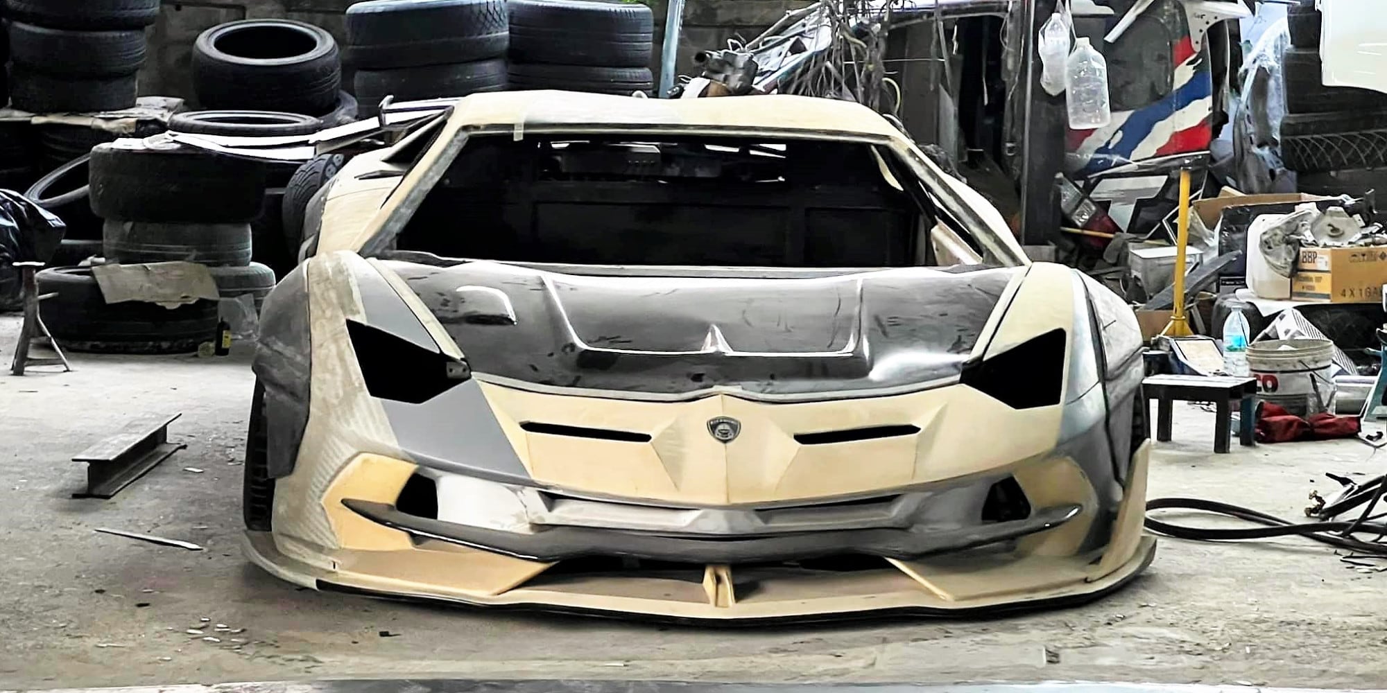Lamborghini Aventador SVJ, la replica thailandese da 10mila euro