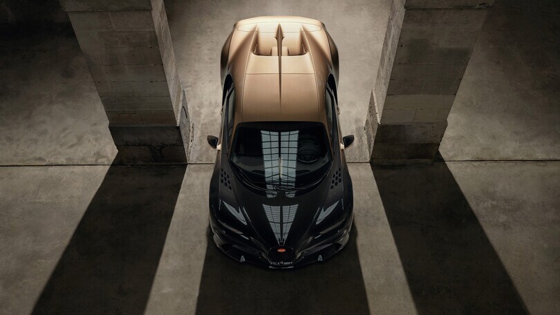 Bugatti Chiron Super Sport Golden Era, le foto dell'hypercar esclusiva