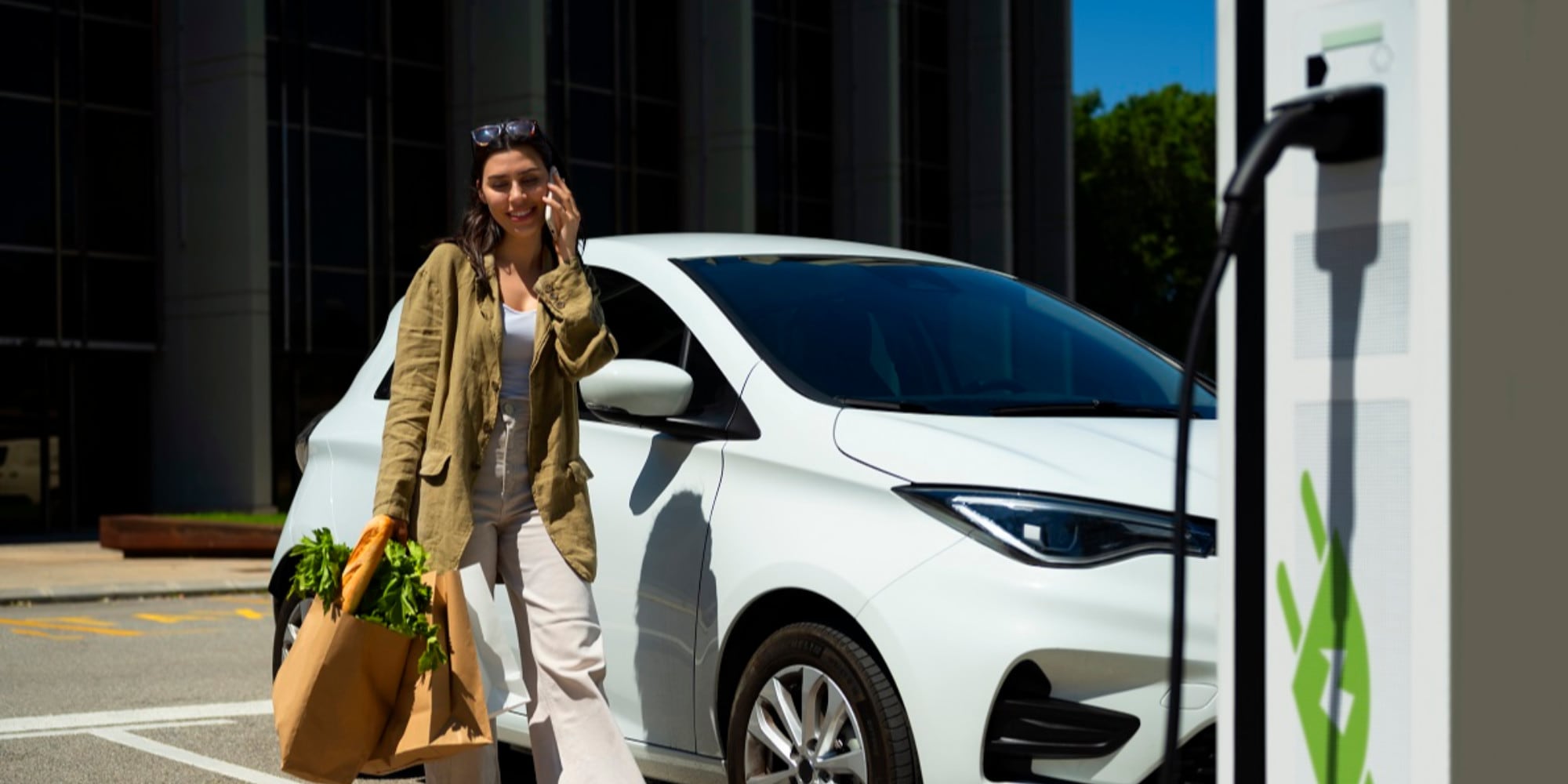 Il 70% degli italiani vorrebbe comprare un'auto elettrificata nei prossimi due anni