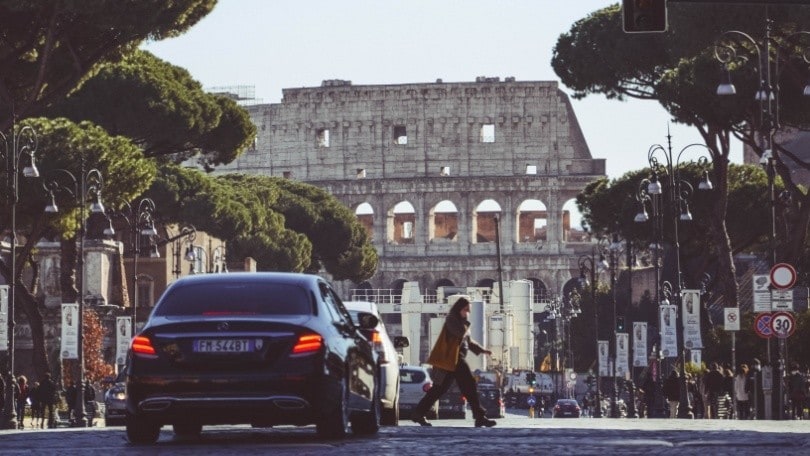 Troppe auto a Roma: quasi un veicolo per ogni cittadino