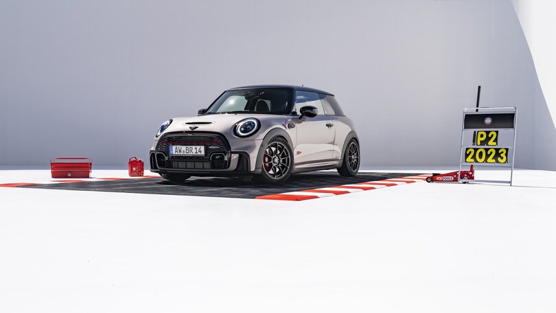 MINI John Cooper Works Bulldog Racing Edition