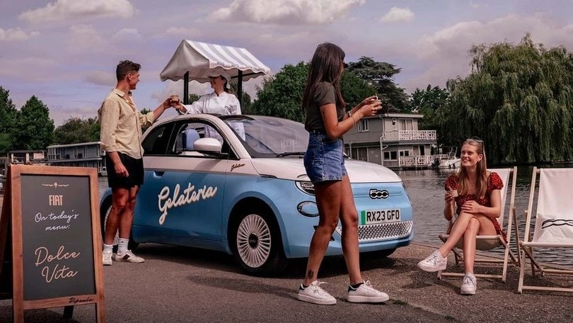 La Fiat500e Gelateria Edition: un ice bar mai stato così piccolo!
