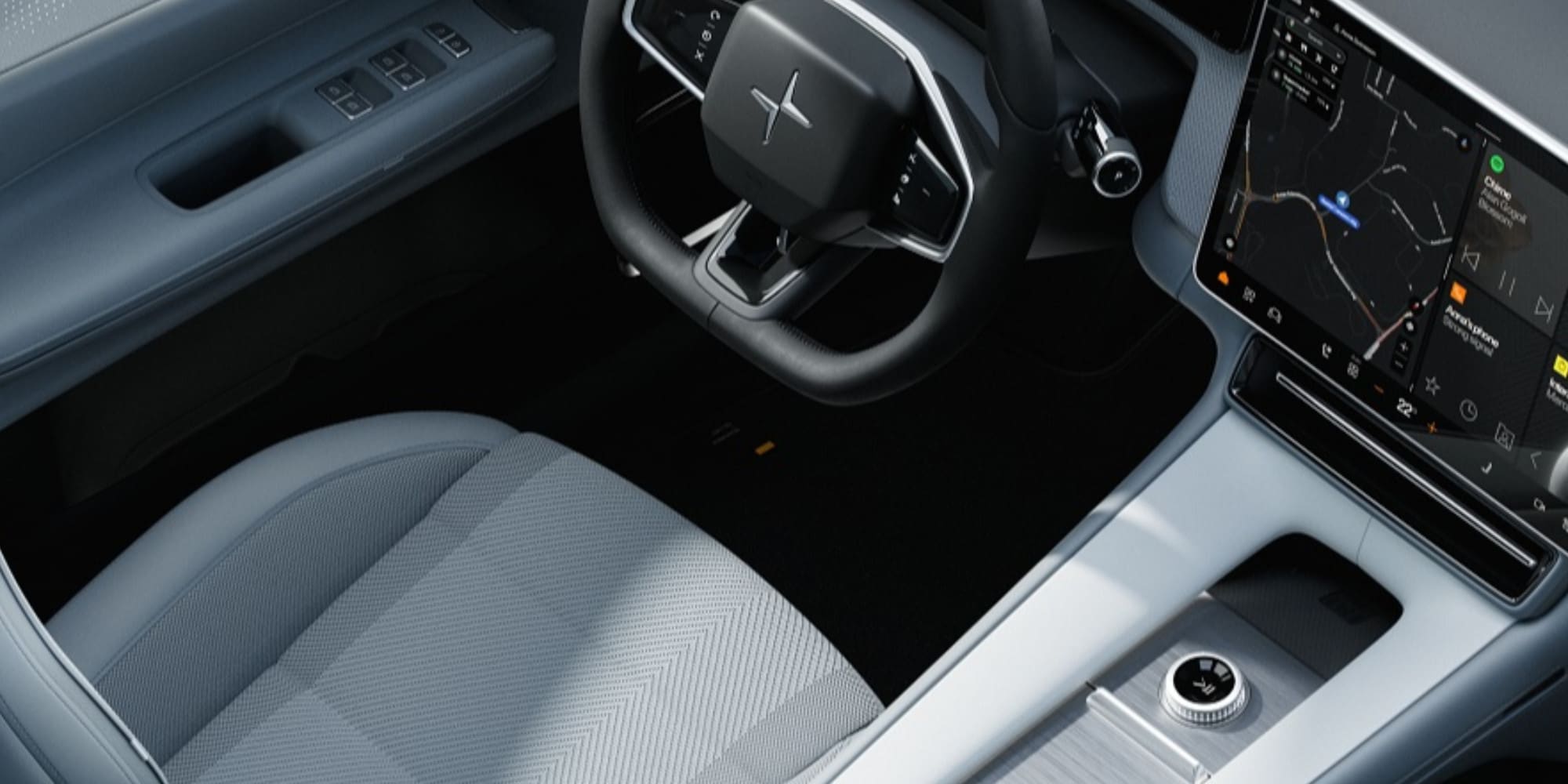 Con Polestar 4 debutta la guida autonoma Chauffeur