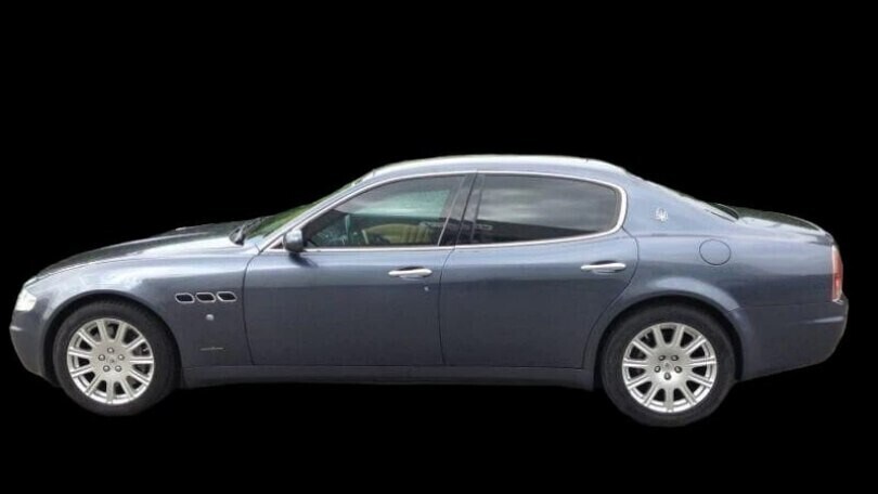 Berlusconi, la sua Maserati blindata all'asta... E non solo!