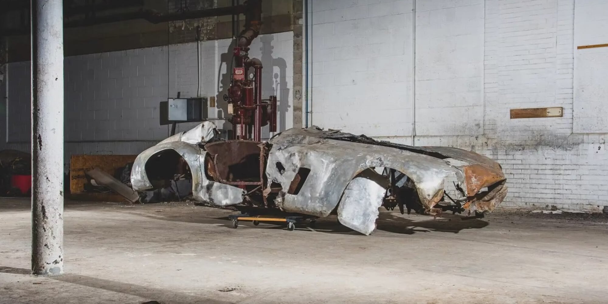 Ferrari distrutta, per il restauro servono altri 2 milioni di euro!