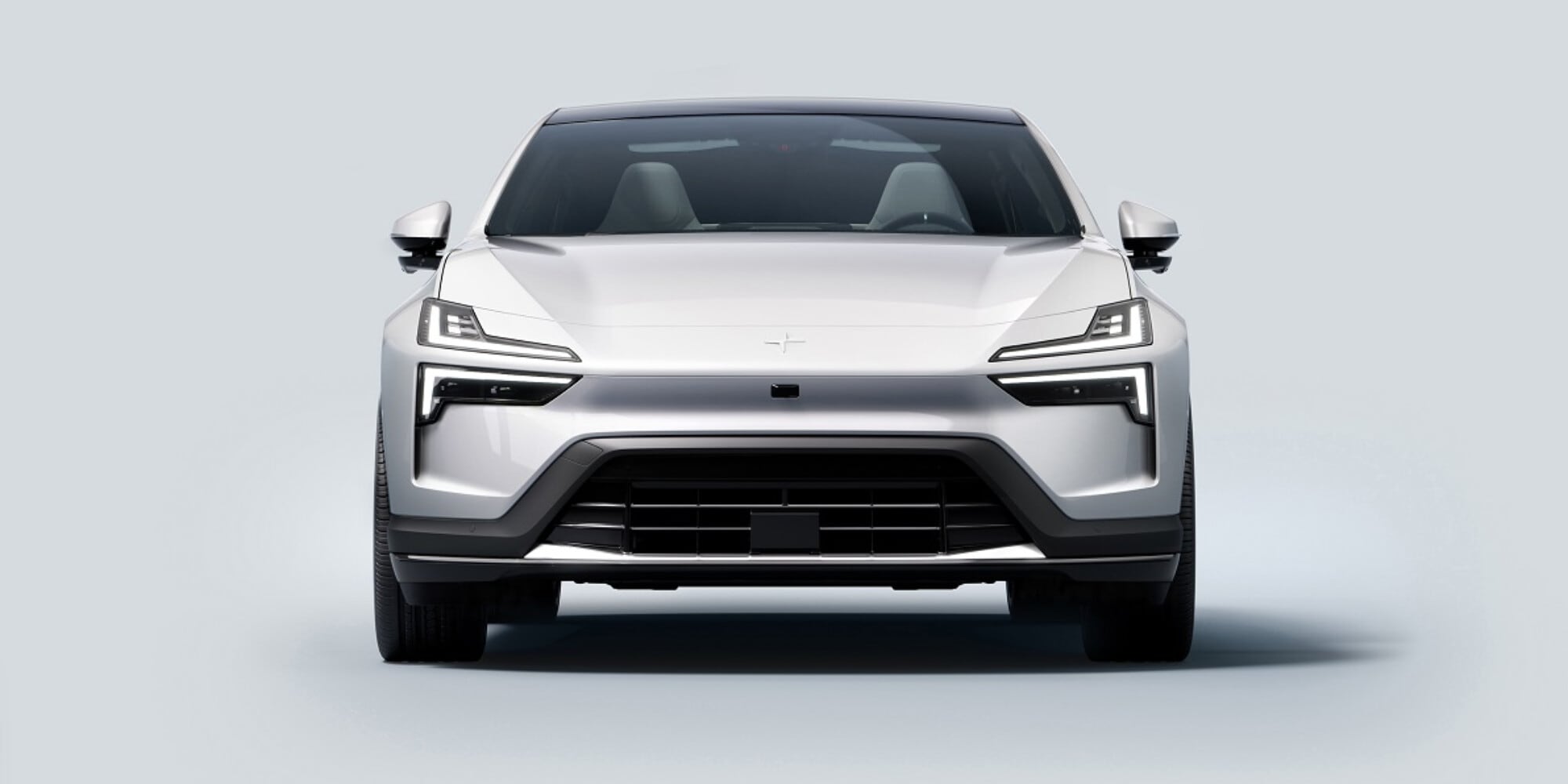 Compri la Polestar 4 e ti regalano uno smartphone