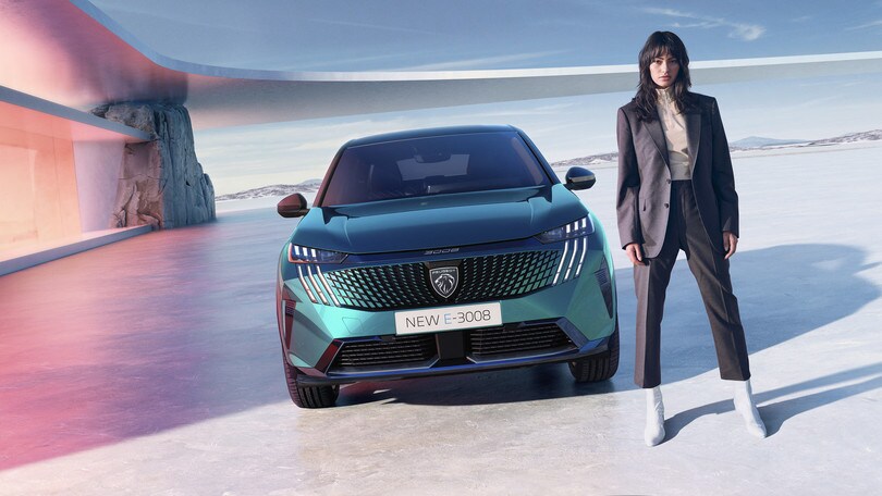Nuova Peugeot E-3008