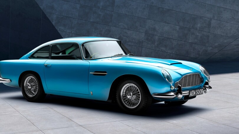 Aston Martin DB5, i 60 anni di un'icona