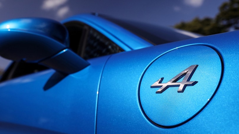 Alpine, il ritorno della A310: una 2+2 elettrica